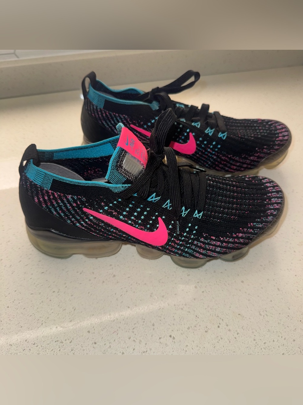 Nike Air Vapormax Flyknit 3 Womens Running Shoes Size 7.5 Black Pink Blue